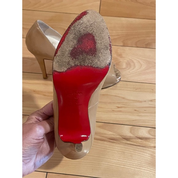 Christian Louboutin‎ Nude Peep
Toe Heels- Authentic- Size 36 - Picture 9 of 9